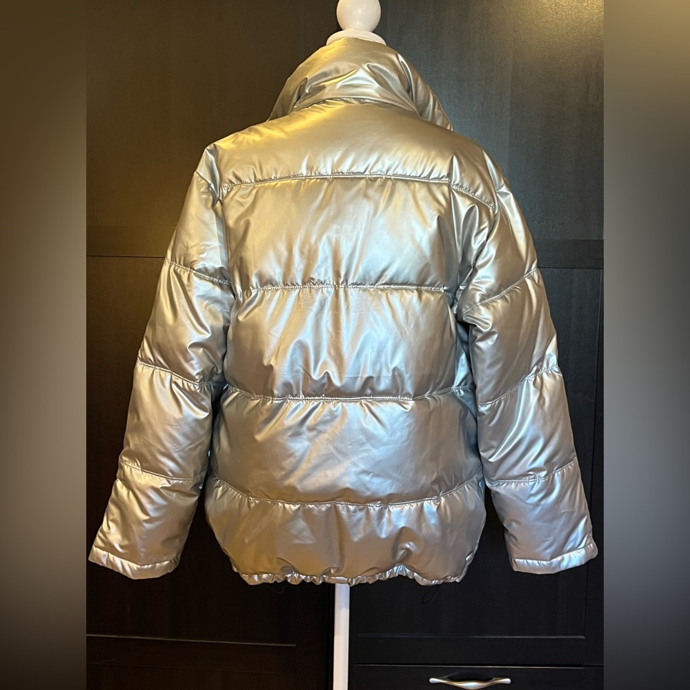 ASOS Topshop silver metallic puffer jacket. Elastic cuff insets. 2 pockets. M - Picture 4 of 10